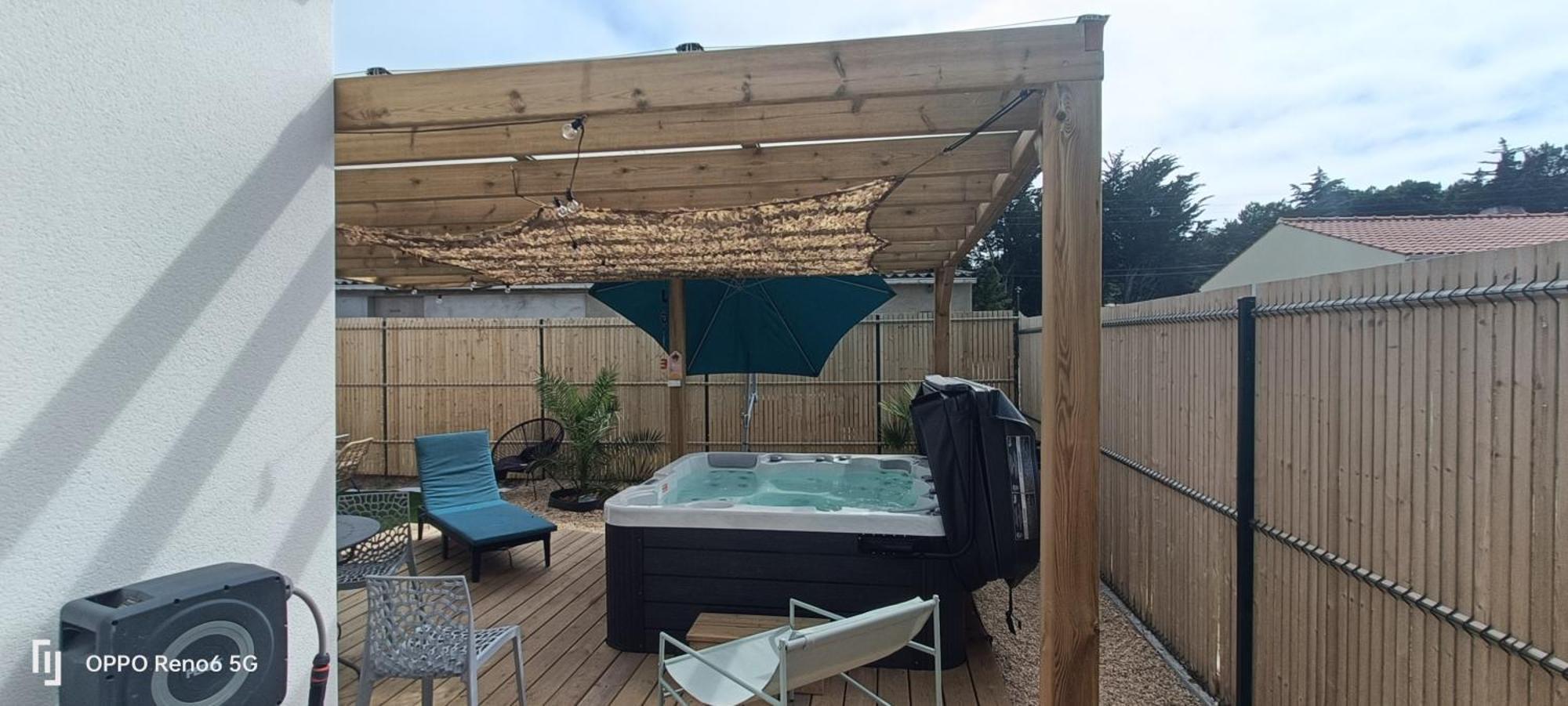 Apb Spa Locations Avec Jacuzzi Privatif Сен-Жан-де-Мон Экстерьер фото